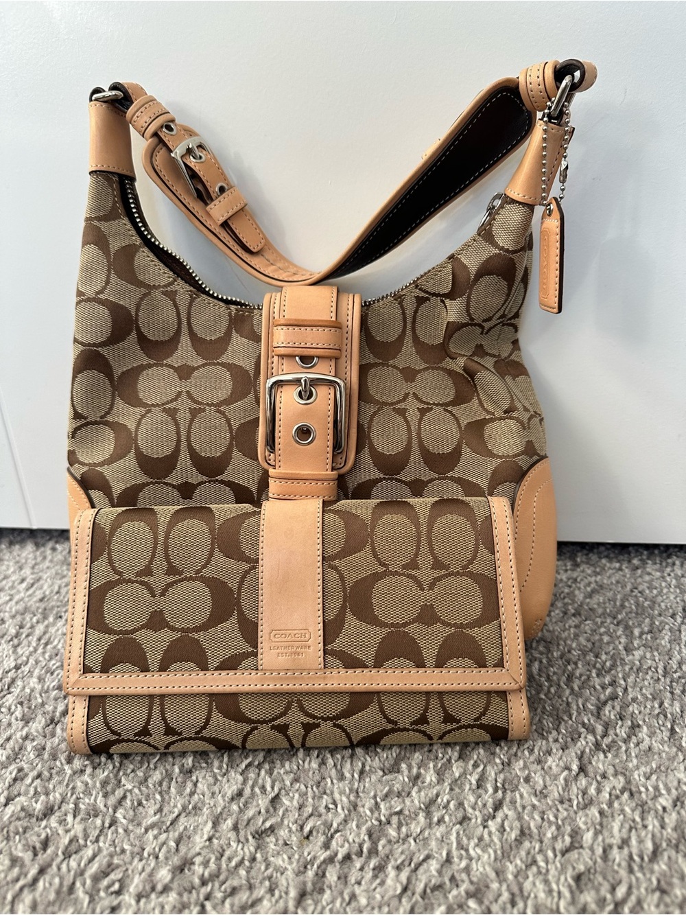 🤎 Vintage Hampton Signature Khaki and Brown Mini Hobo and Wallet Bundle